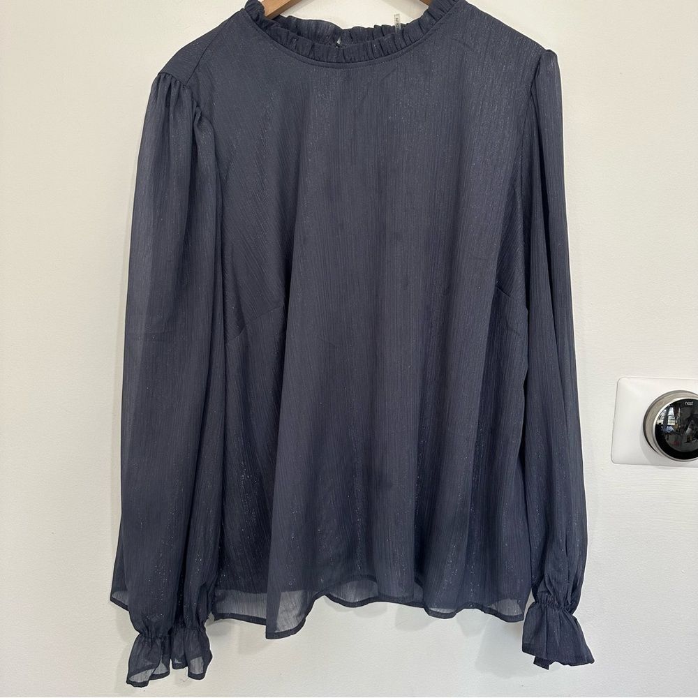 ChicSoul Gray Silver High Neck Long‎ Sleeve Blouse size 2X - Picture 3 of 5